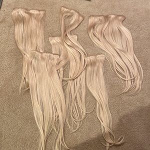 Bellami Lilly Hair 260g 20 in Ash Blonde